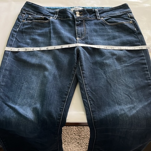 Paige Hidden Hills Flare Leg High Rise Size 32 - Picture 5 of 16